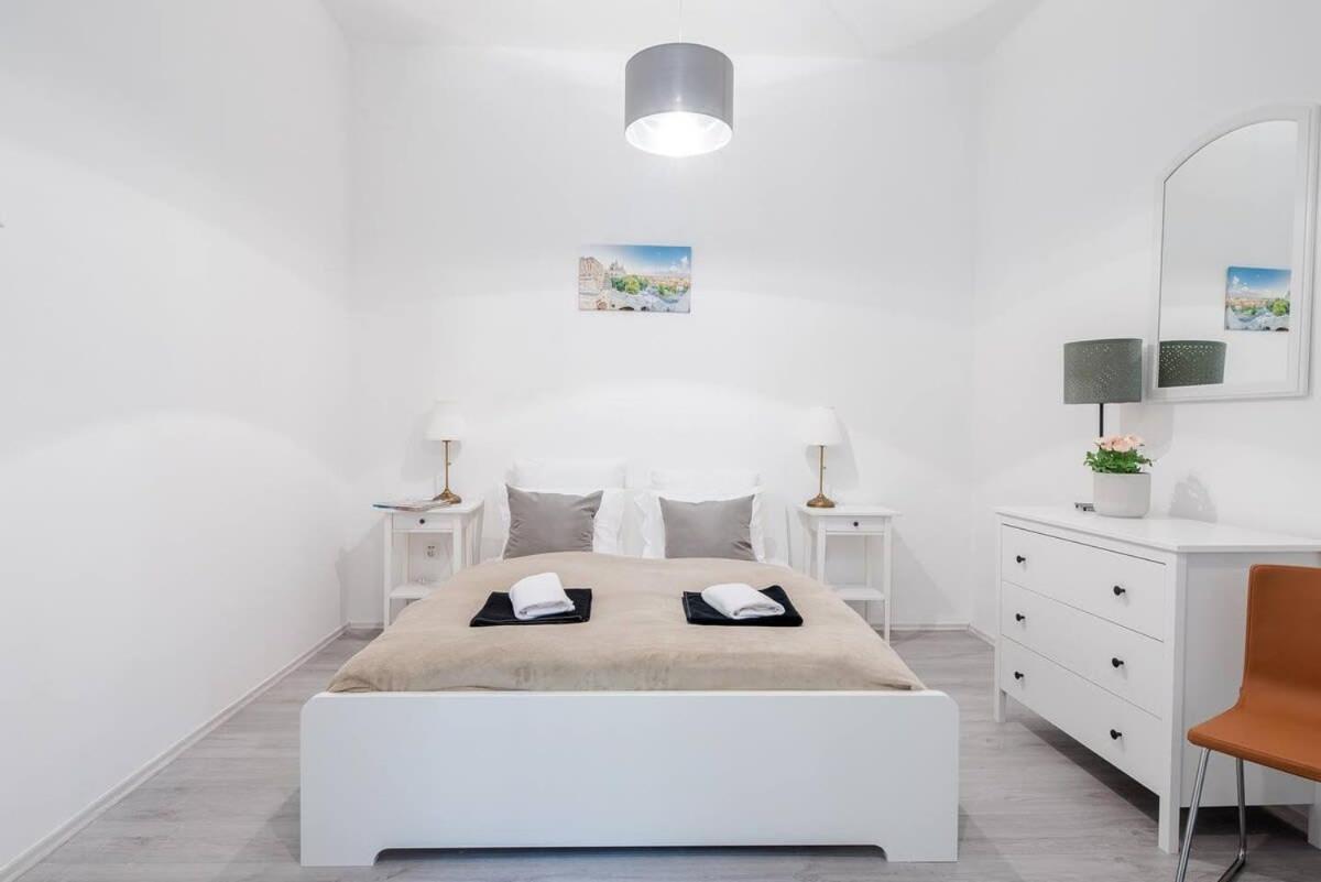 Brand New And Modern Apartment *