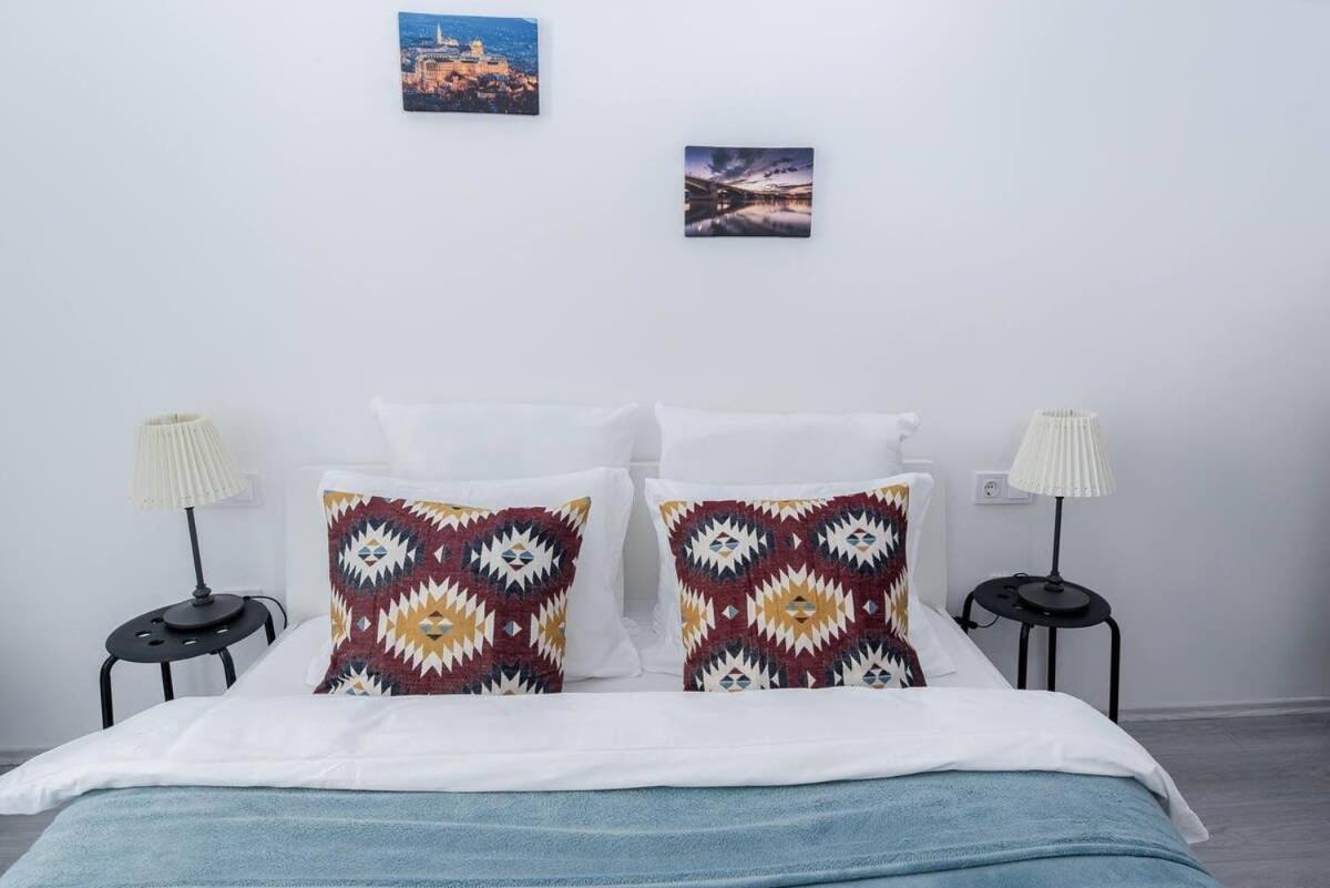 Apartment Brand New And Modern Budapest